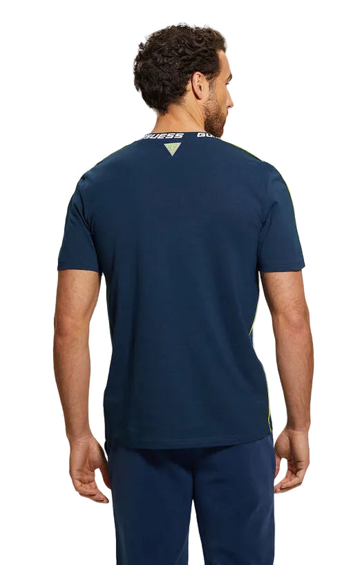 GUESS SIZE ( M )